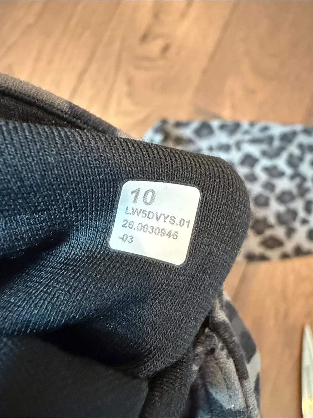 Lululemon InStill High-Rise Tight 25” ThreeD Leopard Gray Size 10 - C71-010